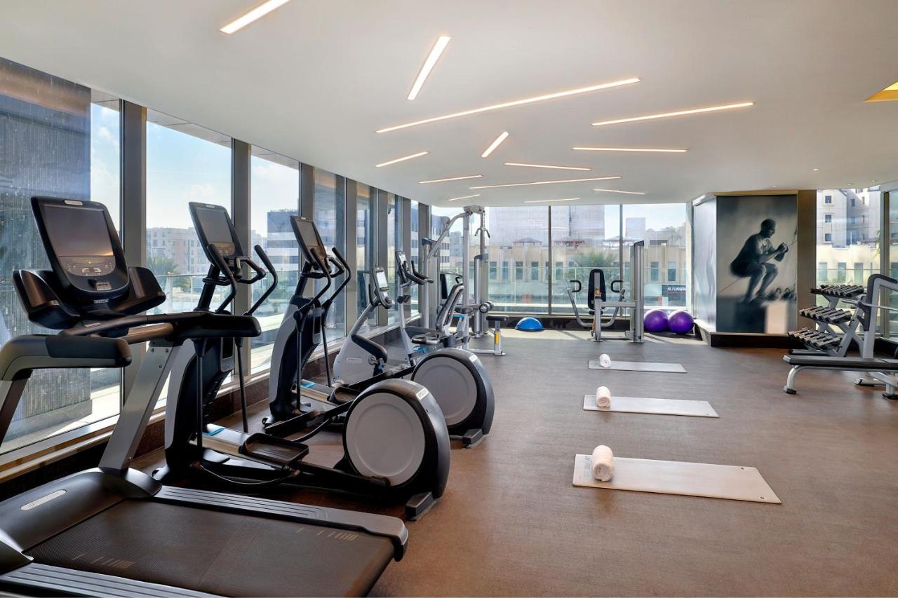 Jeddah Marriott Hotel Madinah Road Eksteriør billede The gym at the hotel