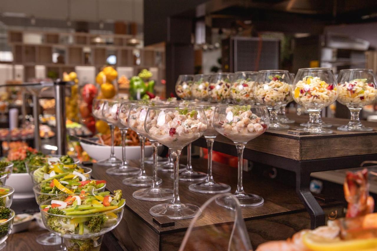 Jeddah Marriott Hotel Madinah Road Eksteriør billede Ceviche